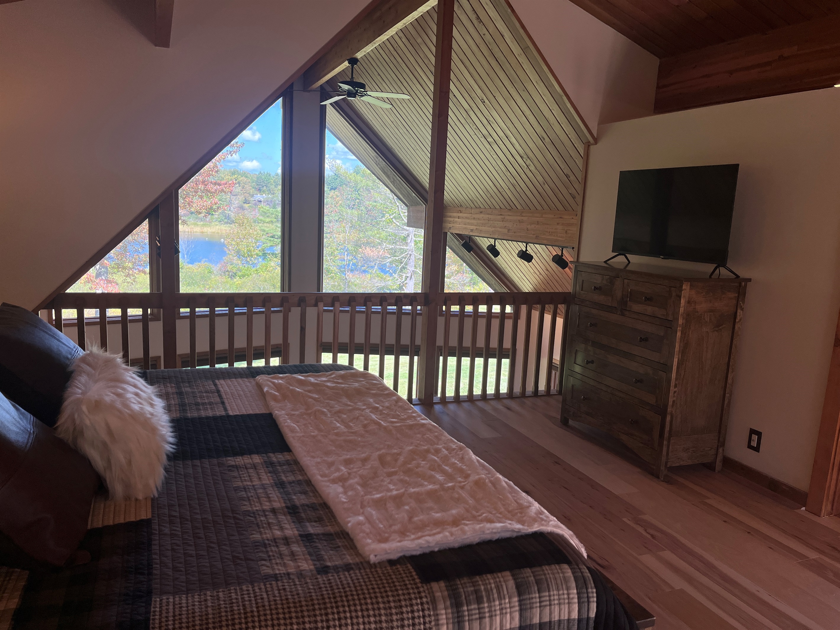 2nd floor King bed with ensuite bath