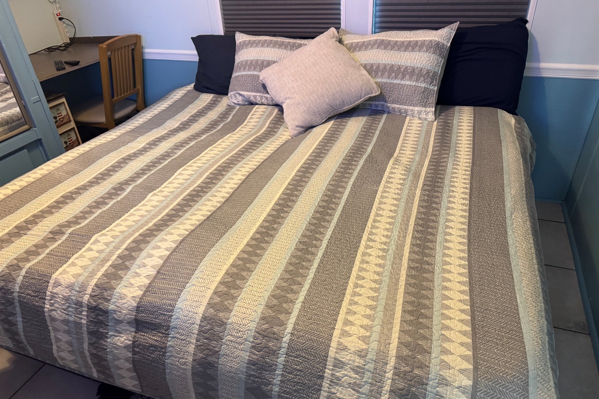 Two twins converted to king.