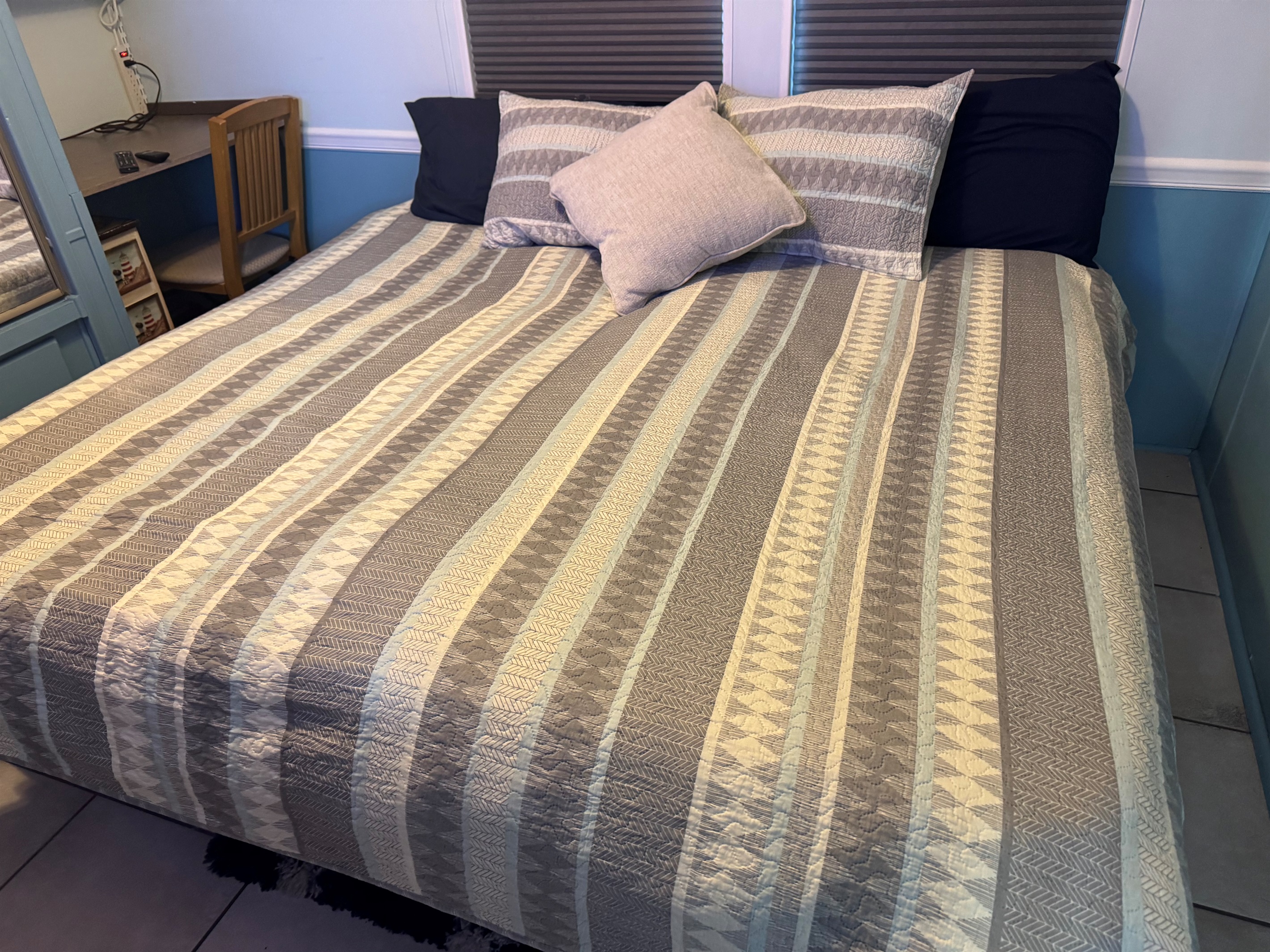 Two twins converted to king.