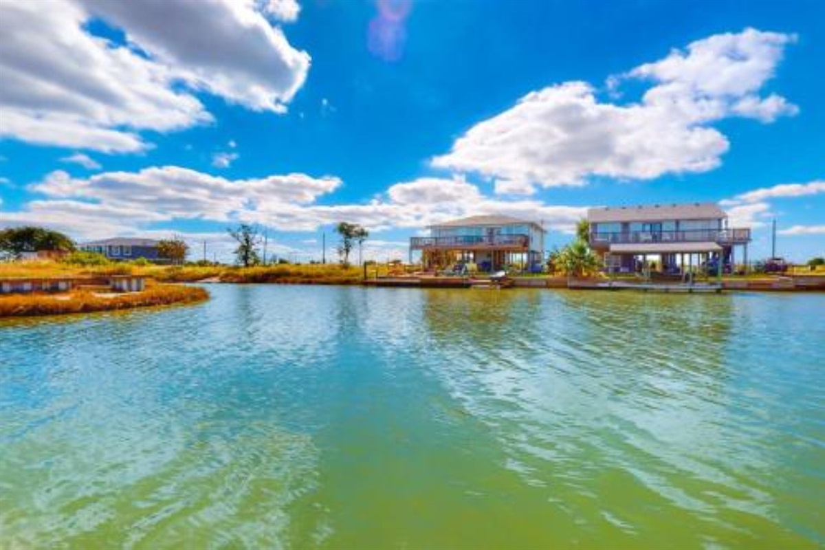 At the convergance of two canals for extra space