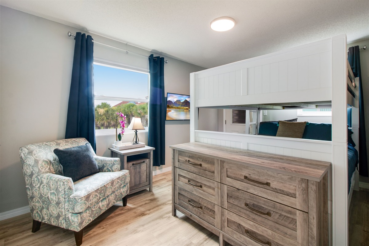Queen over Queen & trundle bed
