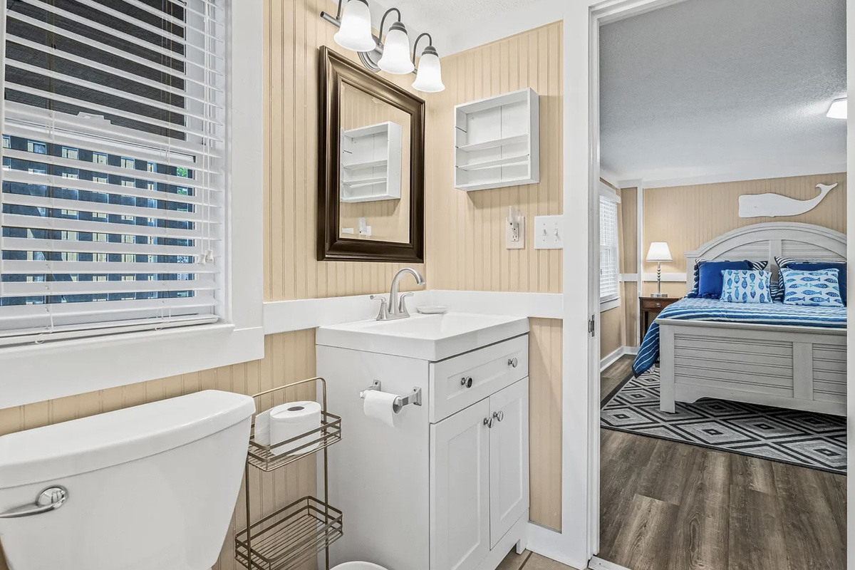 A clean, bright bathroom with everything laid out and ready for your stay. ⭐
