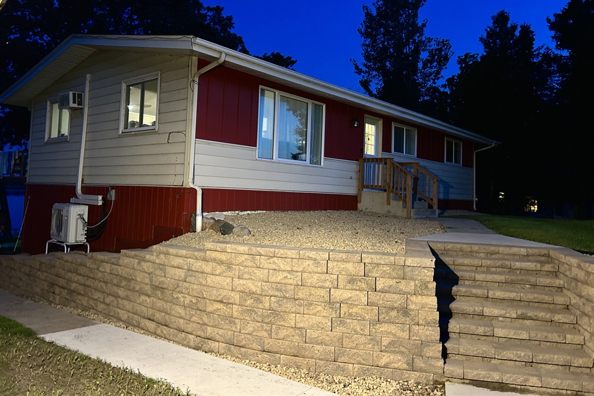 Motion sensing spotlight for front entry stairs