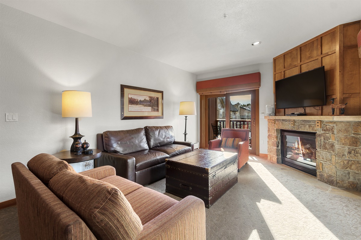 Living room with queen sleeper sofa