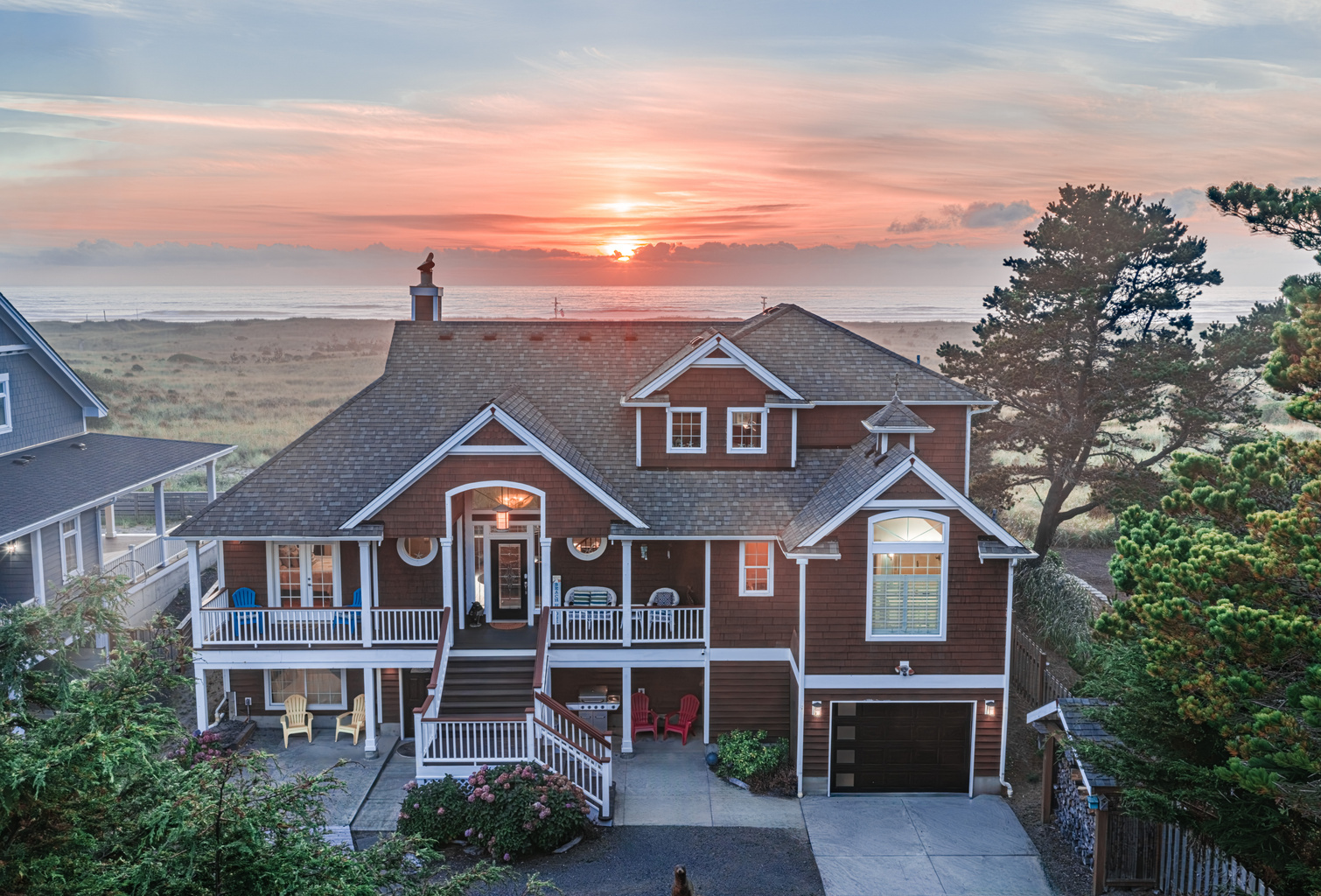 Blue Skye's Beach House Radiates charm & timeless elegance