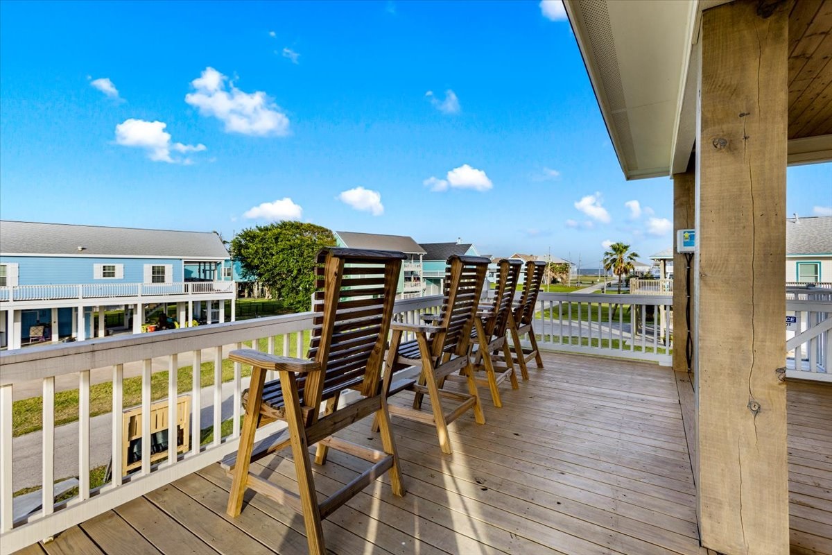 f61dd2669b754f7daa04064f8eaf7422 Large | Beachhouse | Texas | TX | Vacation Homes | Galveston | Crystal Beach | Kokomo | Breezy Days | Beachfront Elegance | Sunrise Serenity | Southern Sands Property Management, LLC