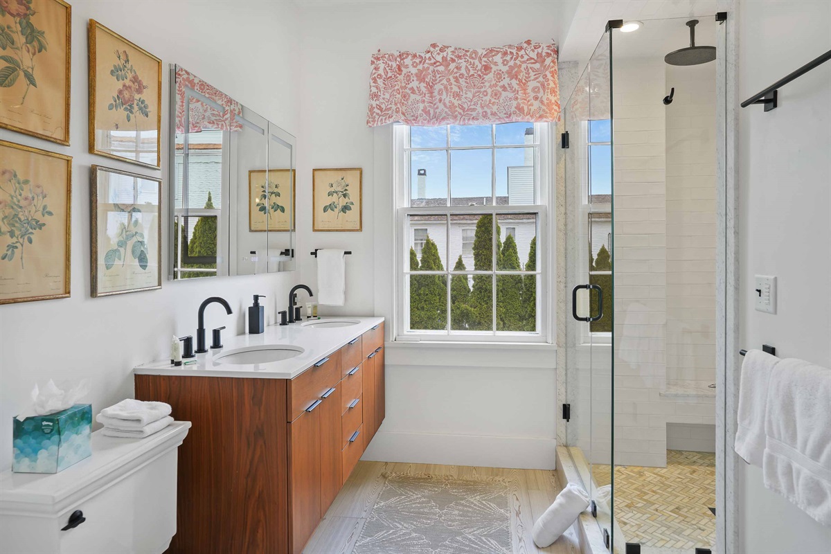 East 2nd Floor Bath 3
