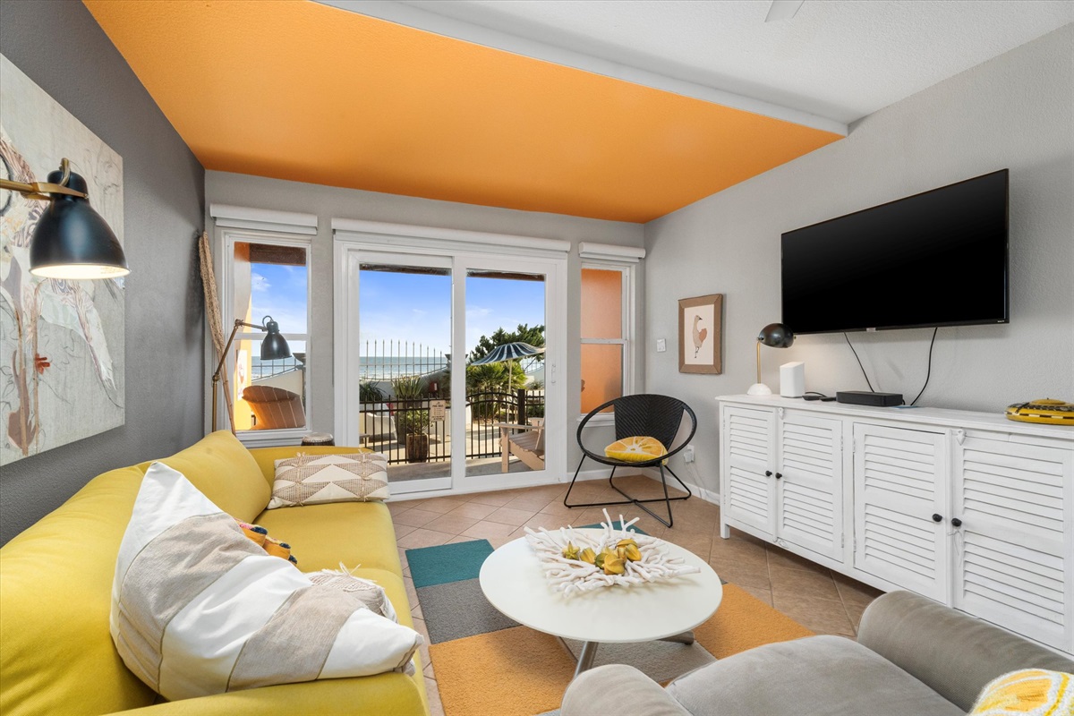 f62a0796760949648442eeedbfc7c48b Large | Beachhouse | Texas | TX | Vacation Homes | Galveston | Crystal Beach | Kokomo | Breezy Days | Beachfront Elegance | Sunrise Serenity | Southern Sands Property Management, LLC