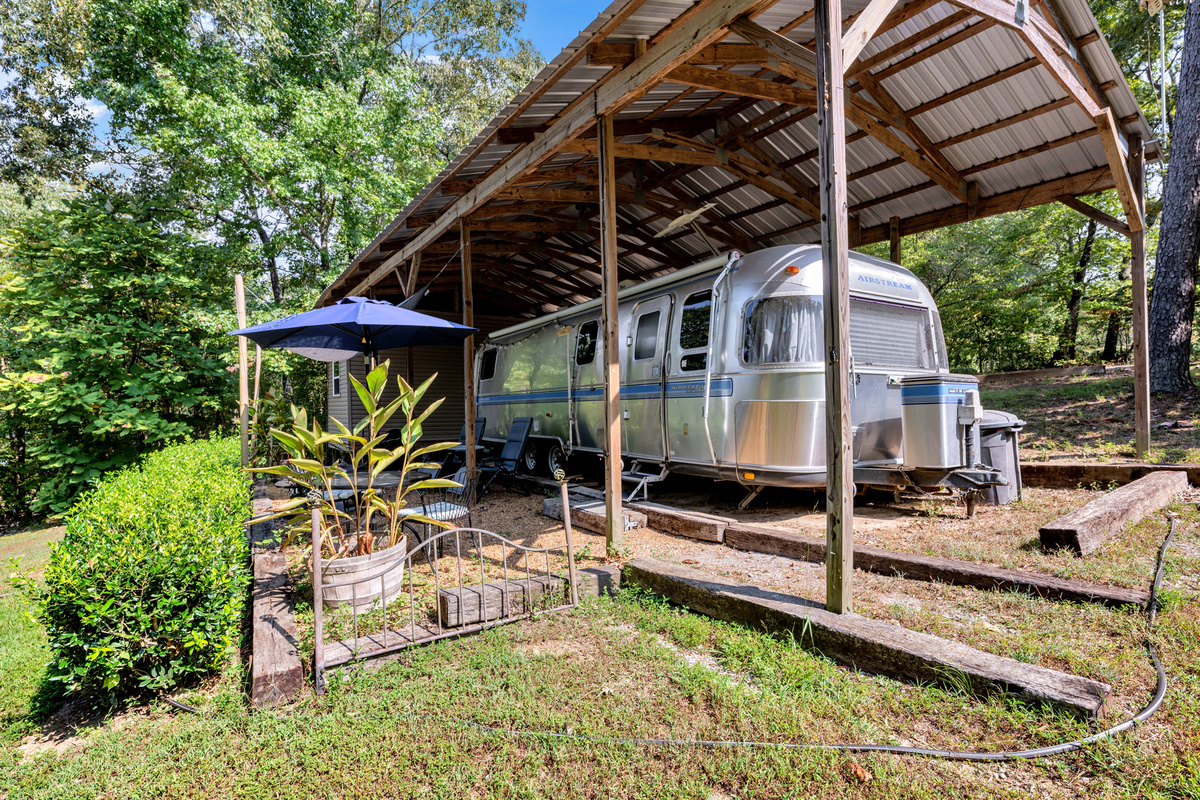 Private vintage Airstream!