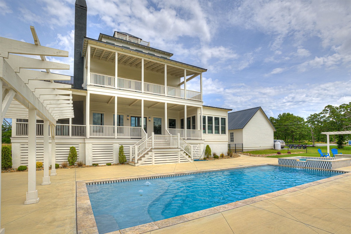 Backyard & Pool