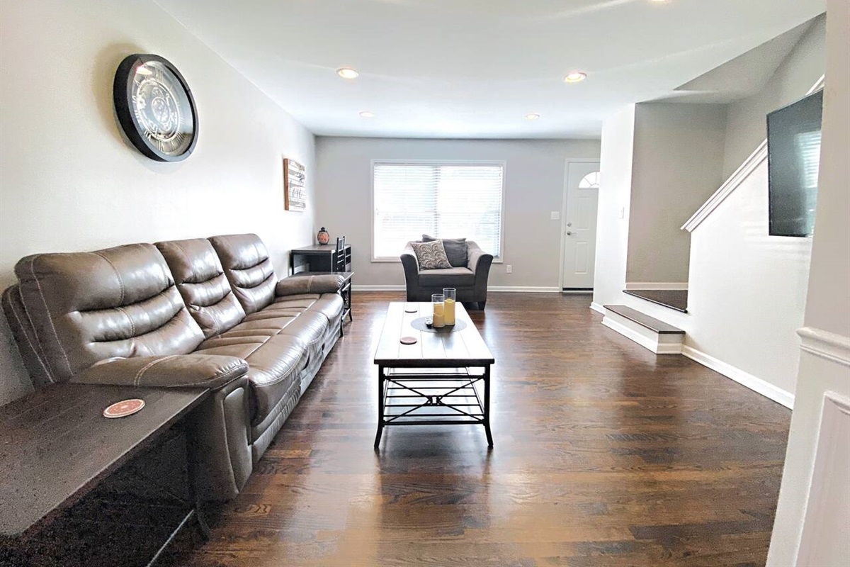 Amazing full renovated condo with all the trimmings!