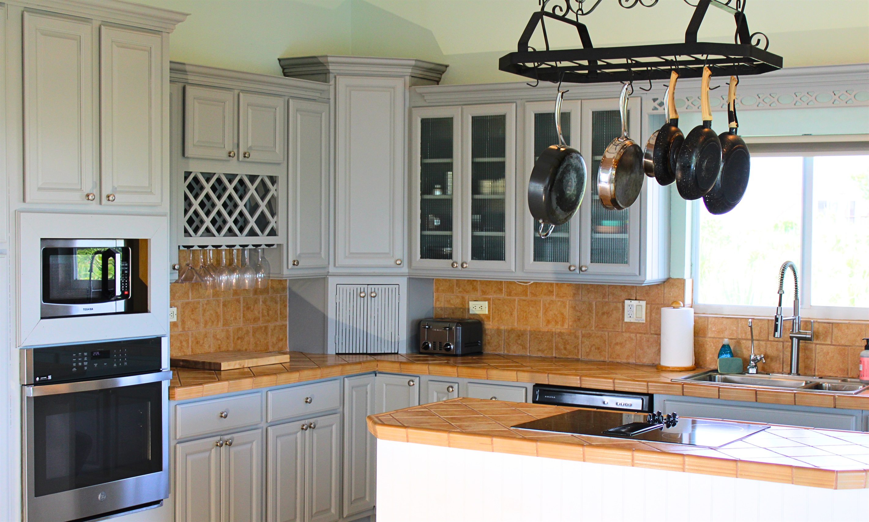 Oven, microwave, cooktop, air fryer and toaster