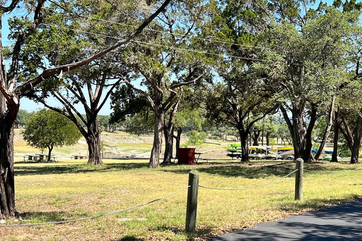 Park Benches available for Picnics