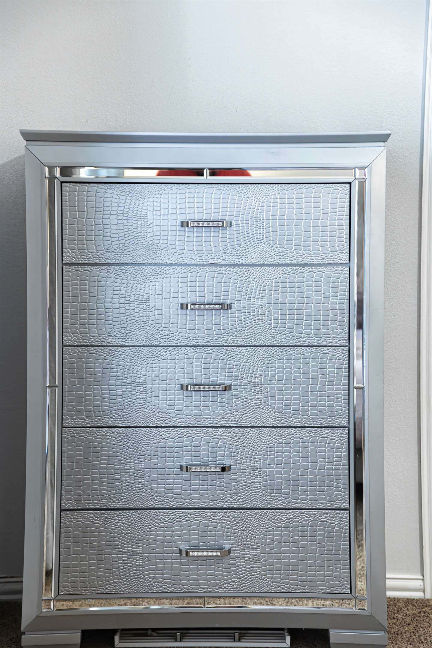 Master Suite Dresser Drawers