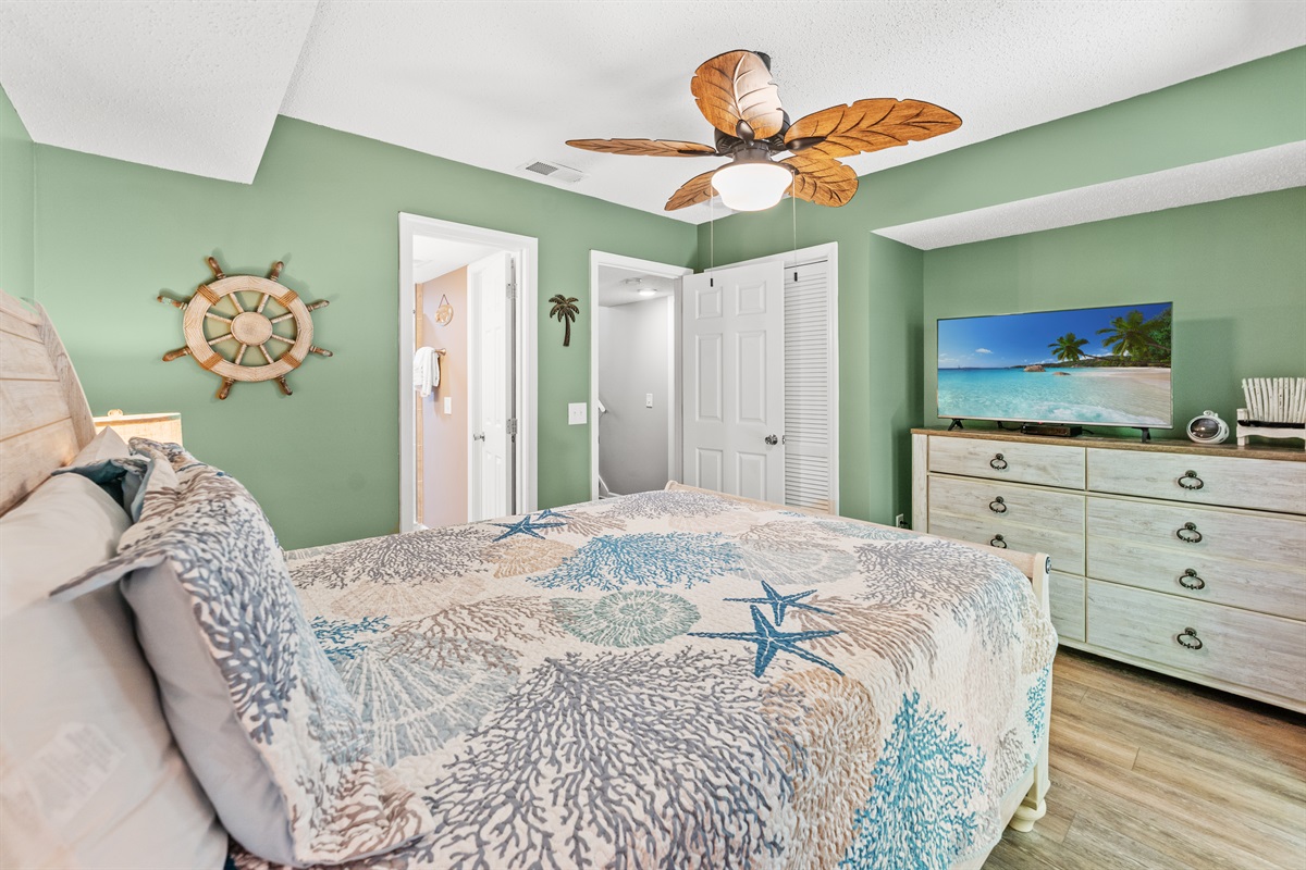 Main Bedroom with King bed, balcony access and ensuite