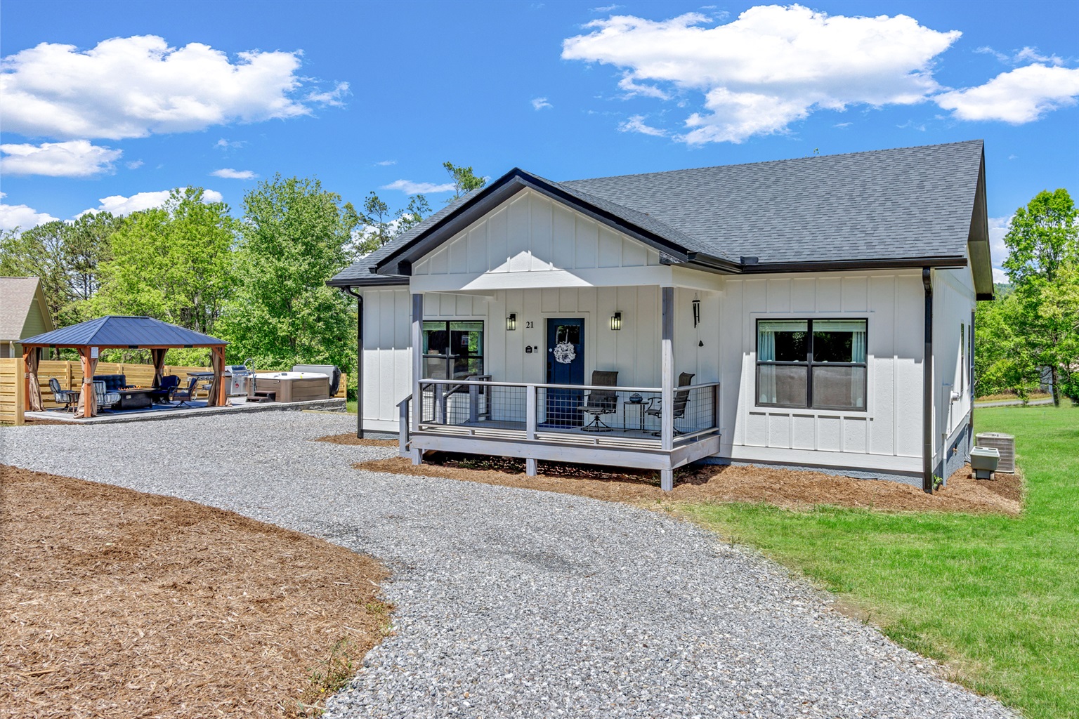 Beautiful New Home in Weaverville!