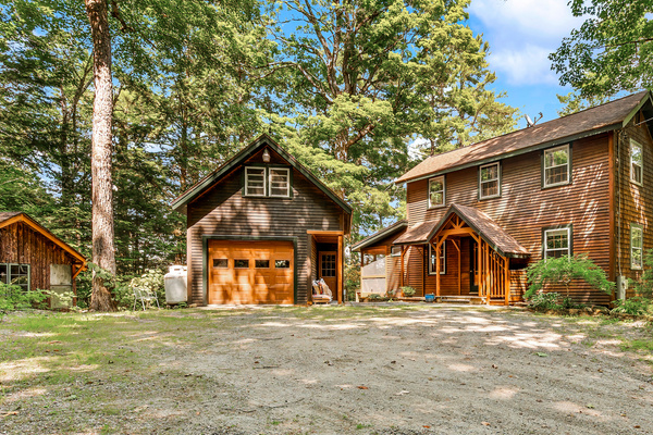 Front view of the house as you drive up the driveway.