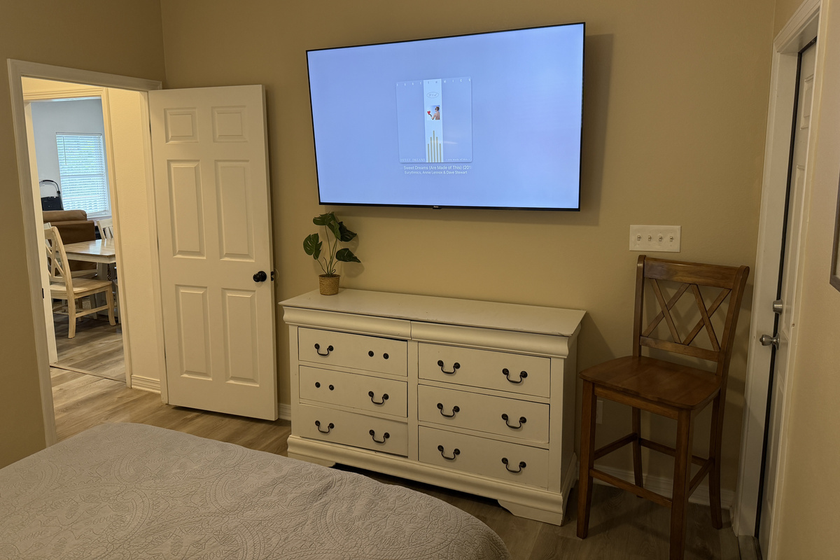 Full Bedroom TV
