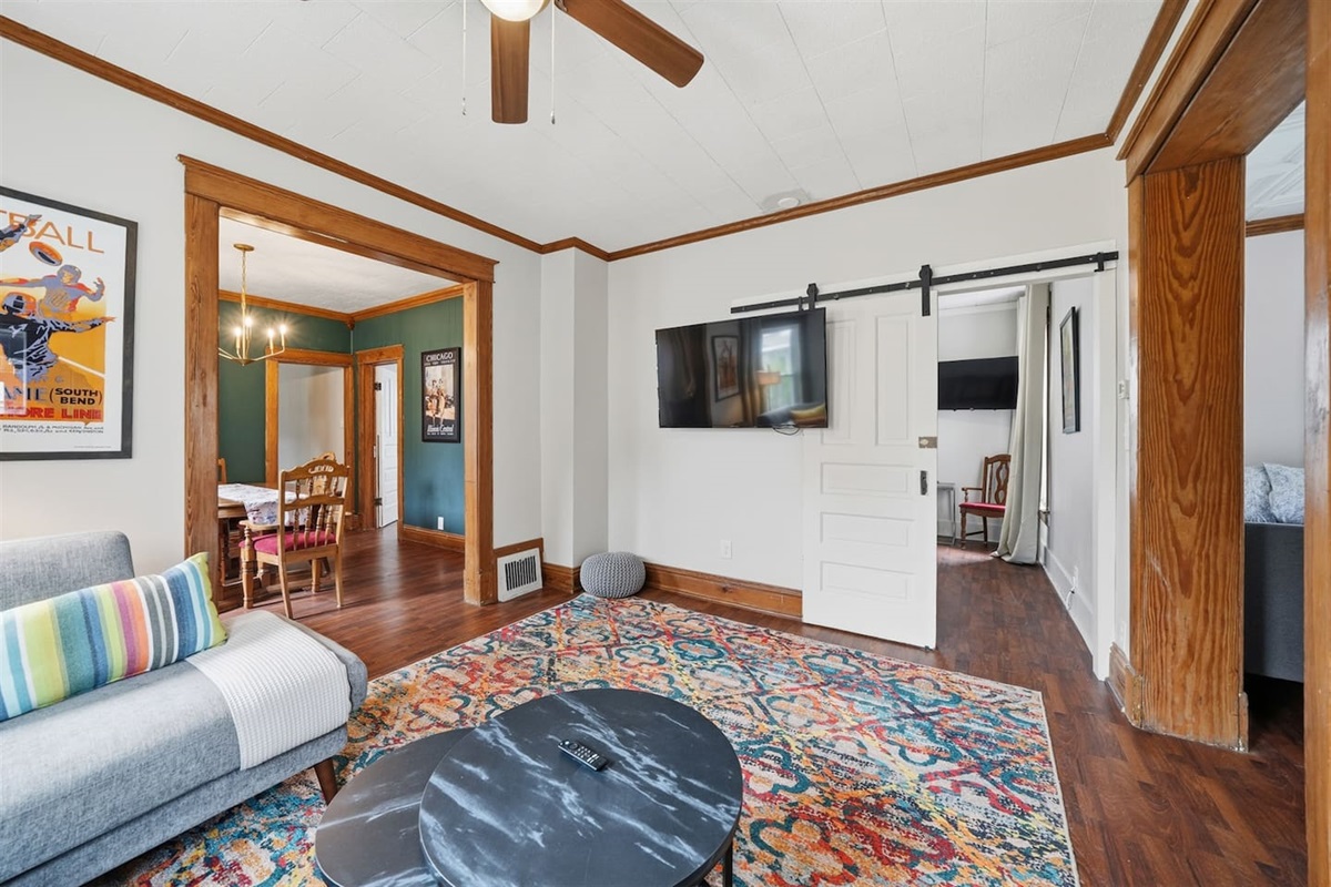 Pine Street Flat