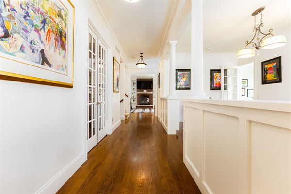 The Irish Grand | 4BR Home | 0.5 Mi to Campus | Sleeps 20, photo 11