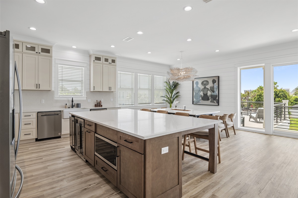 Fully Functional Kitchen Island (Second Floor)