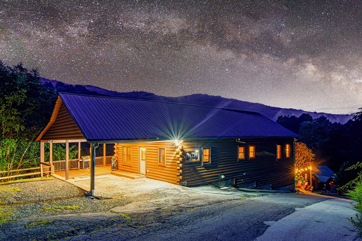 Starry Nights: Gaze at the Milky Way from the comfort of your private cabin.