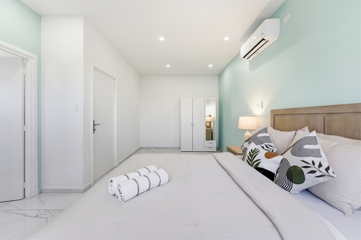 Peaceful and relaxing guest room environment