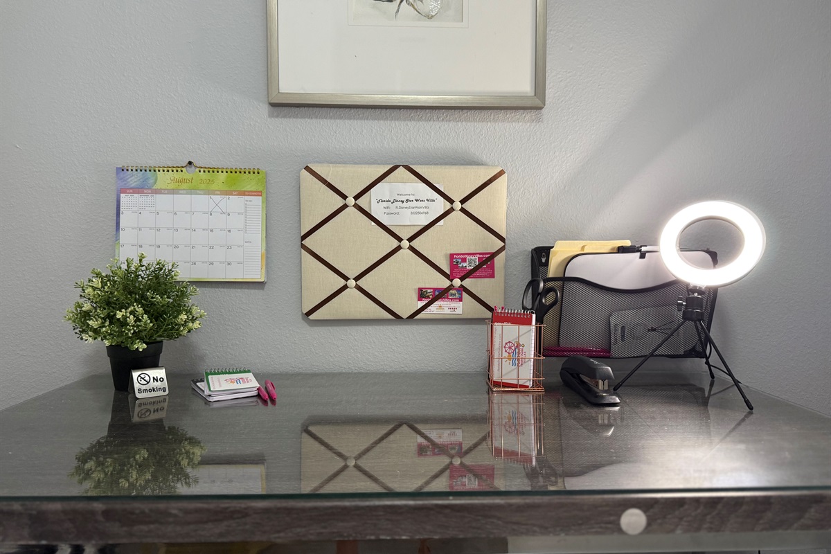 💻 Stay productive in our stocked office space – complete with supplies, great lighting, and fast reliable WiFi, perfect for planning, working, and getting things done with ease. ✨