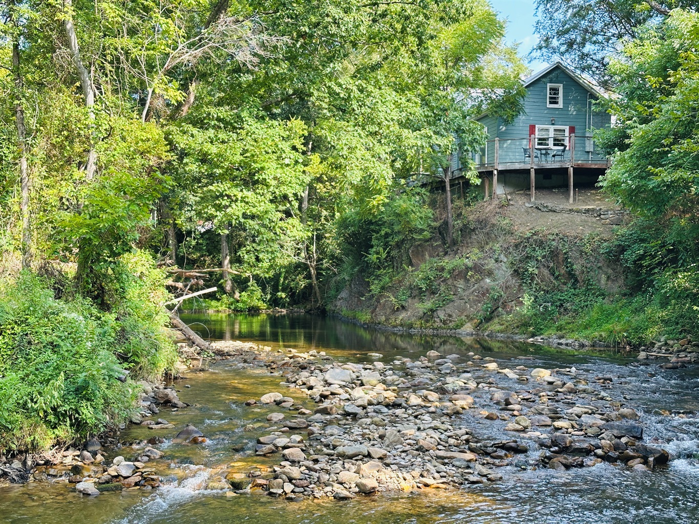 The Blue Heron sits on a bluff above Spring Creek
