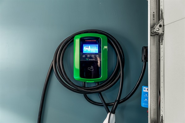 🔌🚗 EV-friendly stay! On-site charger ready to power up your electric vehicle—easy, convenient, and road-trip ready ⚡️✨