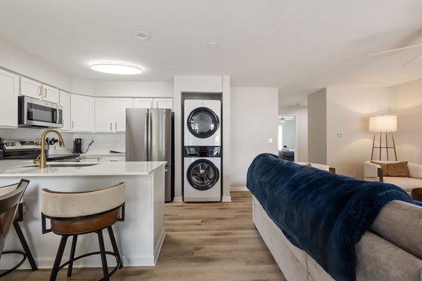 Stylish Notre Dame Haven | 2BR/2BA | Private Balcony + Parking, photo 18