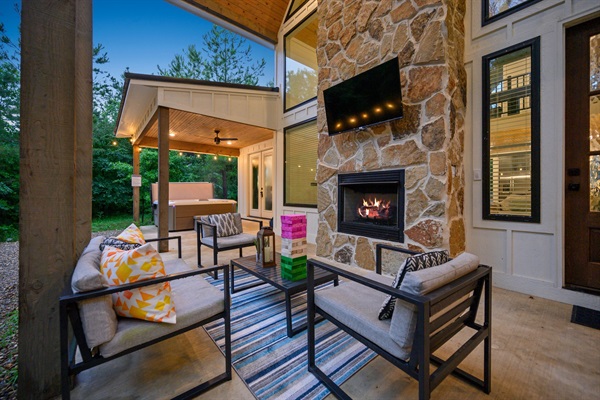 Your cozy outdoor lounge provides a warm and comfortable retreat, ideal for relaxing after a day of exploration.