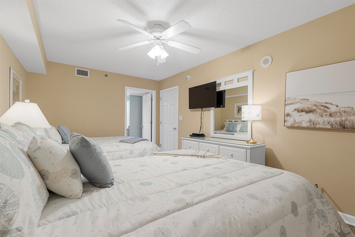 2 queens 2nd bedroom with ensuite