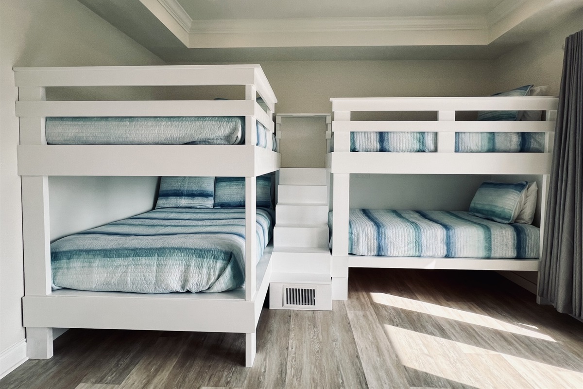 Full/Full & Twin/Twin Custom Built In Bunk Beds!