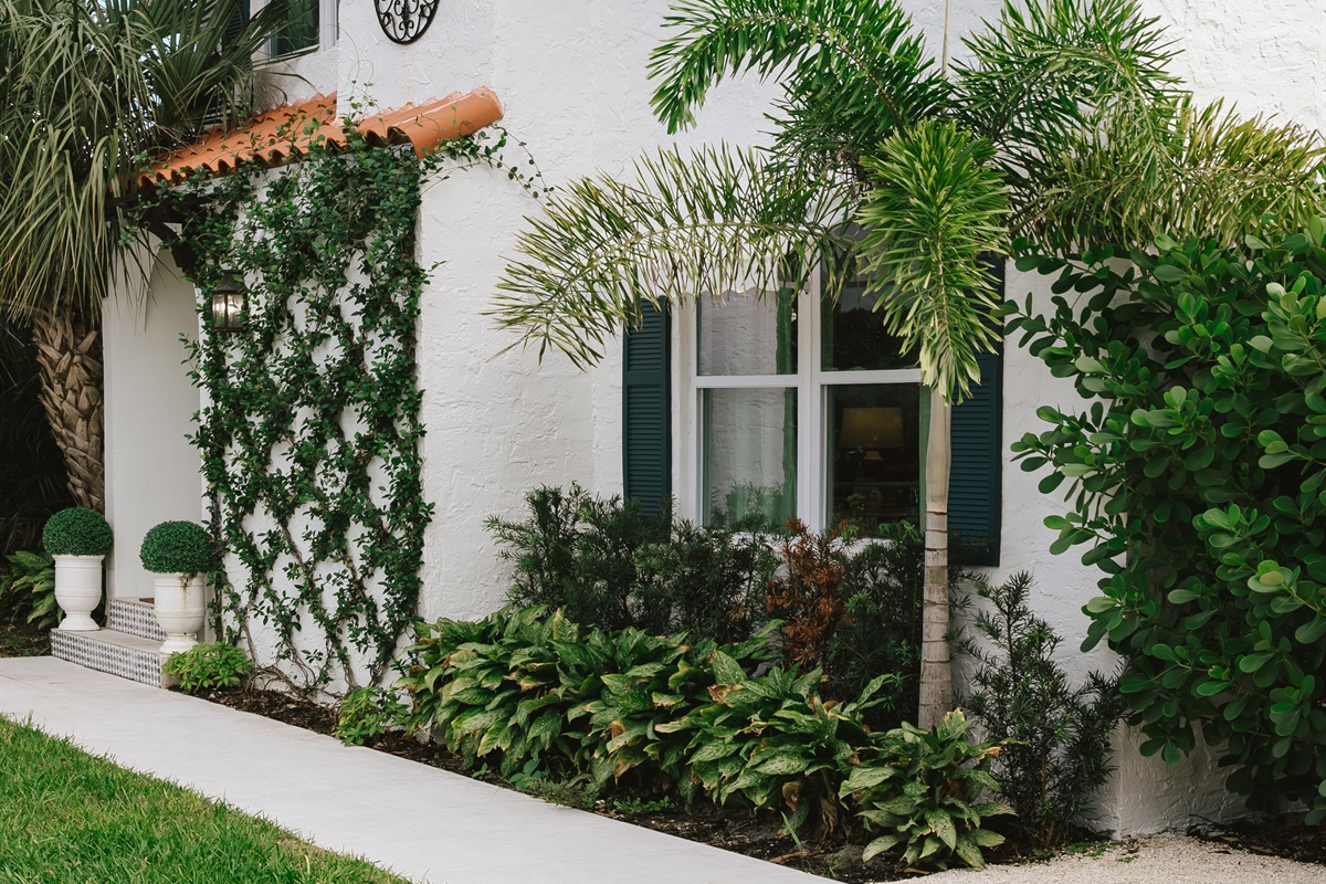 The entrance to The Marisol Estate. Welcome!