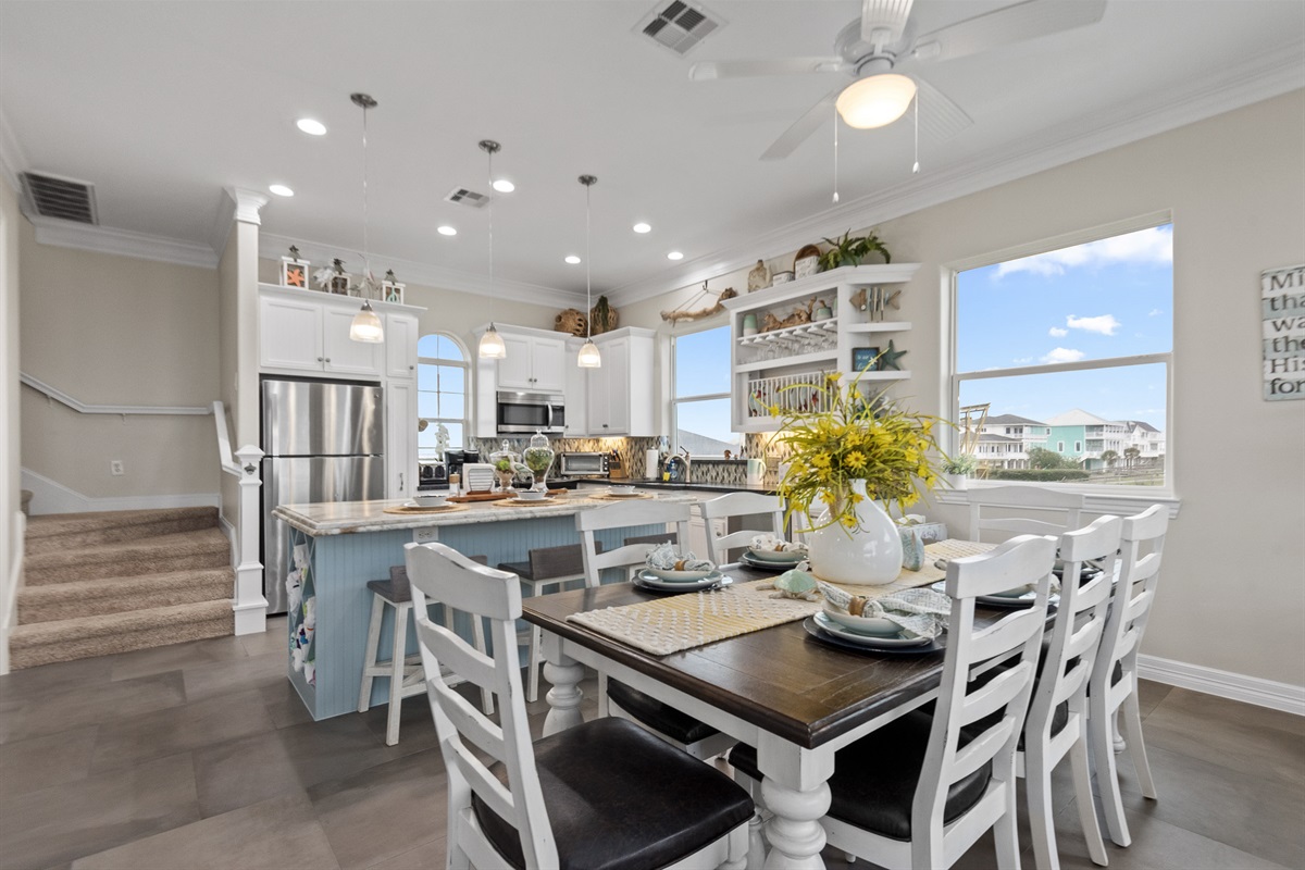 f7661f59b30e48178c64185e7ec2d0fb Large | Beachhouse | Texas | TX | Vacation Homes | Galveston | Crystal Beach | Kokomo | Breezy Days | Beachfront Elegance | Sunrise Serenity | Southern Sands Property Management, LLC