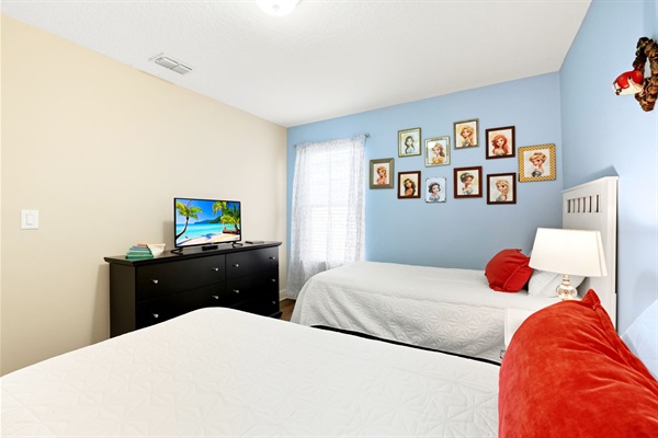 King/Twin Royal Room 2nd Floor alternate view