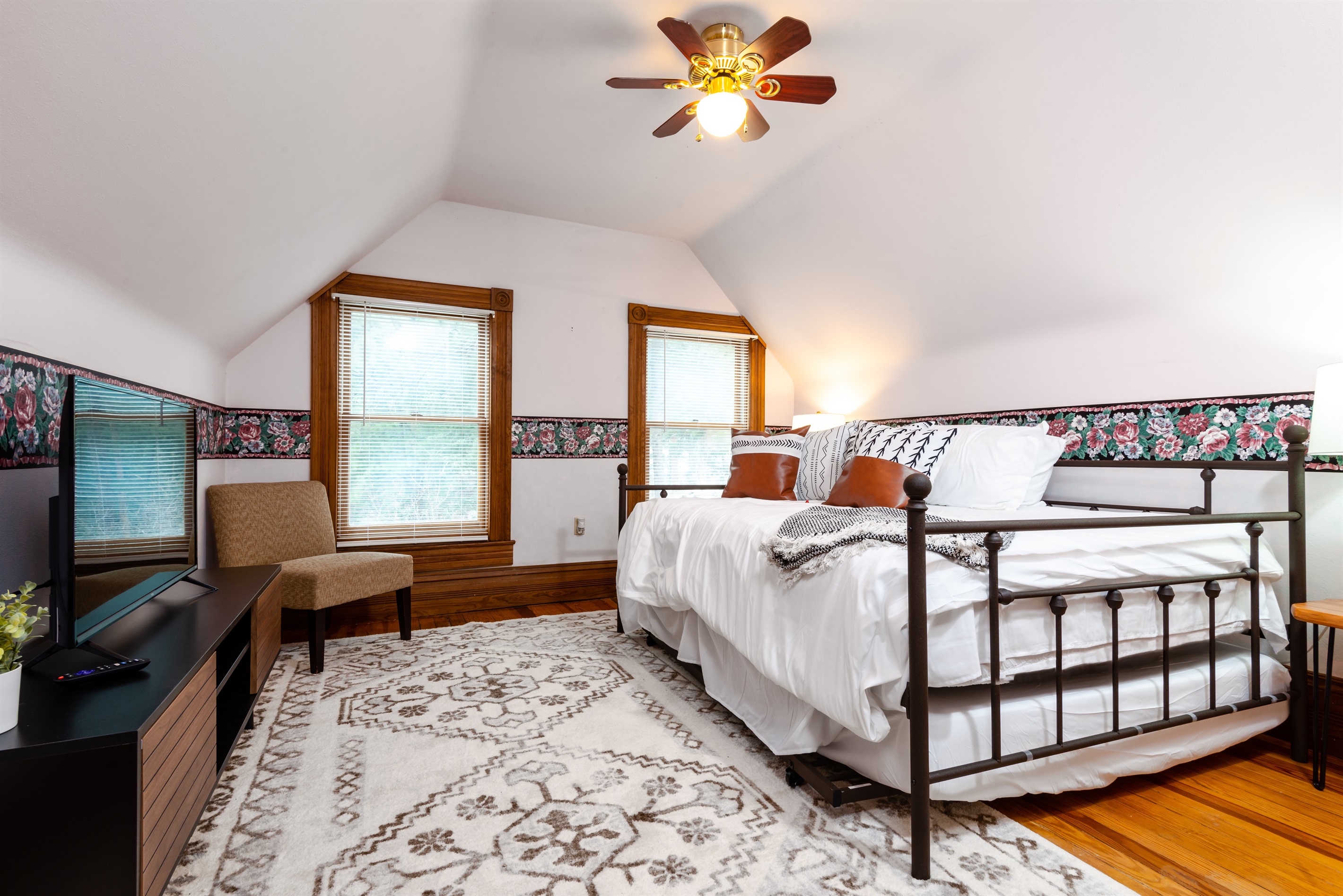 Bedroom #3 w/ queen & queen trundle