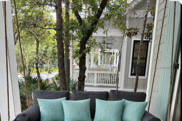 The perfect swing for an afternoon nap