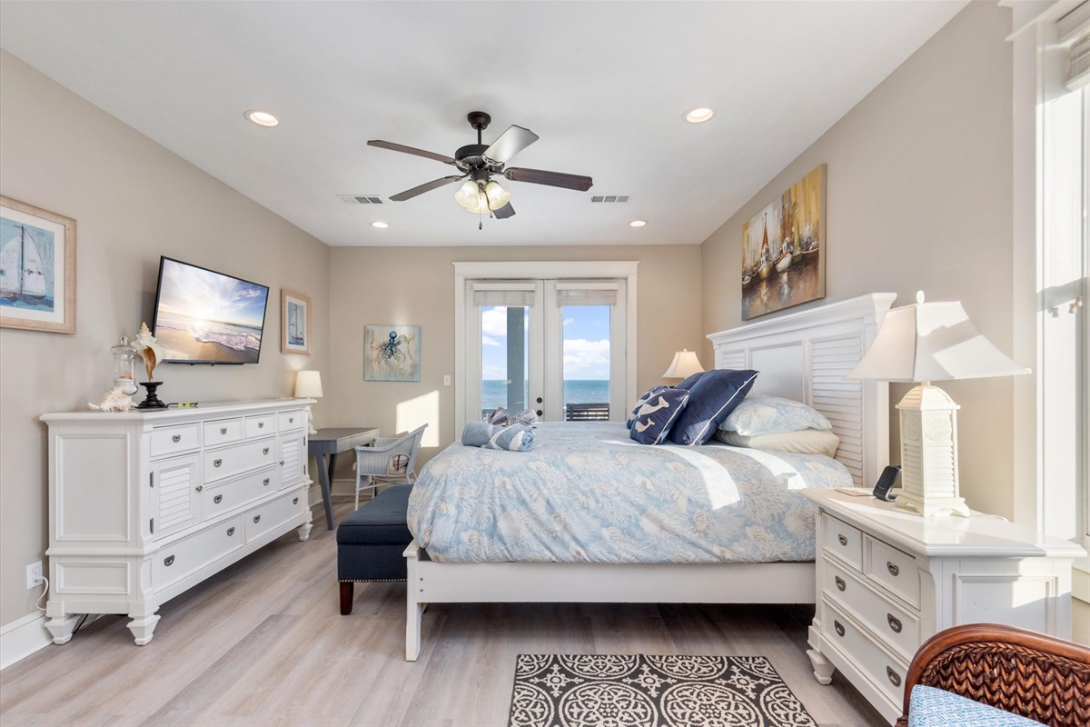 f7a659a8e23542d58070d06572069145 Large | Beachhouse | Texas | TX | Vacation Homes | Galveston | Crystal Beach | Kokomo | Breezy Days | Beachfront Elegance | Sunrise Serenity | Southern Sands Property Management, LLC