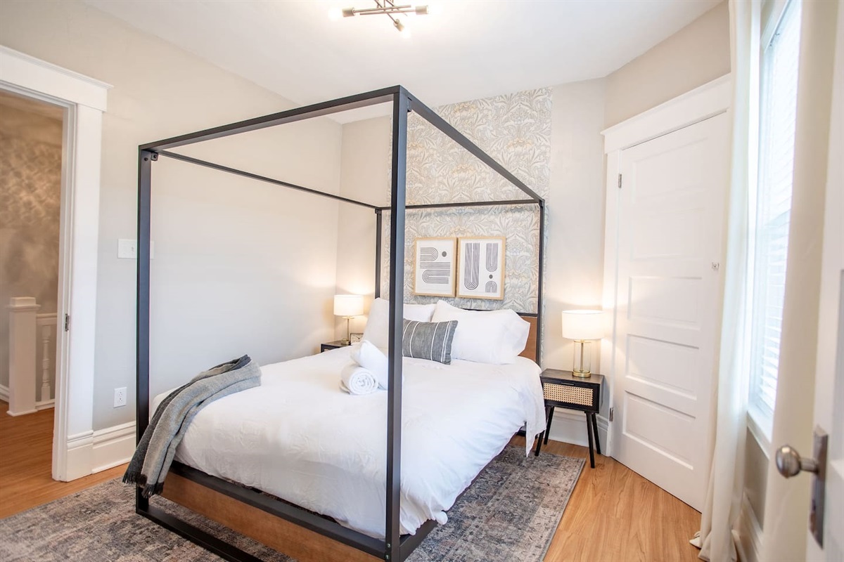 Bed details