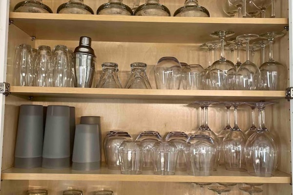 Plenty of glasses - wine, stemless champagne, martini and margarita glasses. 