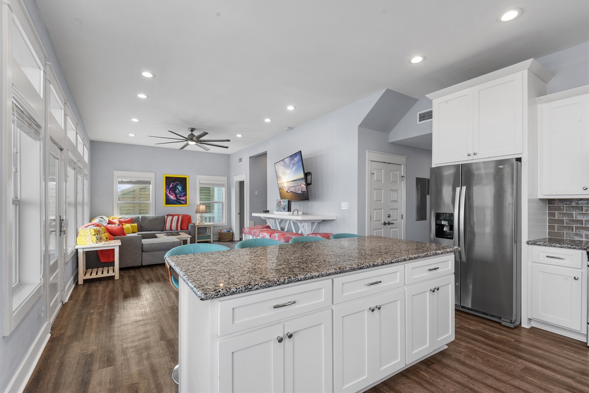 f7d58c13174a438ba4578ebc7c50fb95 Large | Beachhouse | Texas | TX | Vacation Homes | Galveston | Crystal Beach | Kokomo | Breezy Days | Beachfront Elegance | Sunrise Serenity | Southern Sands Property Management, LLC