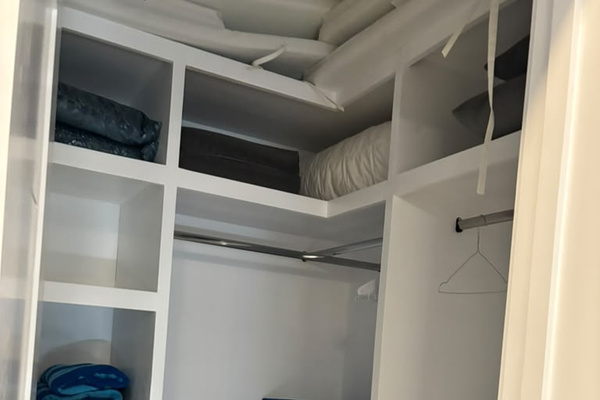 Walk in closet