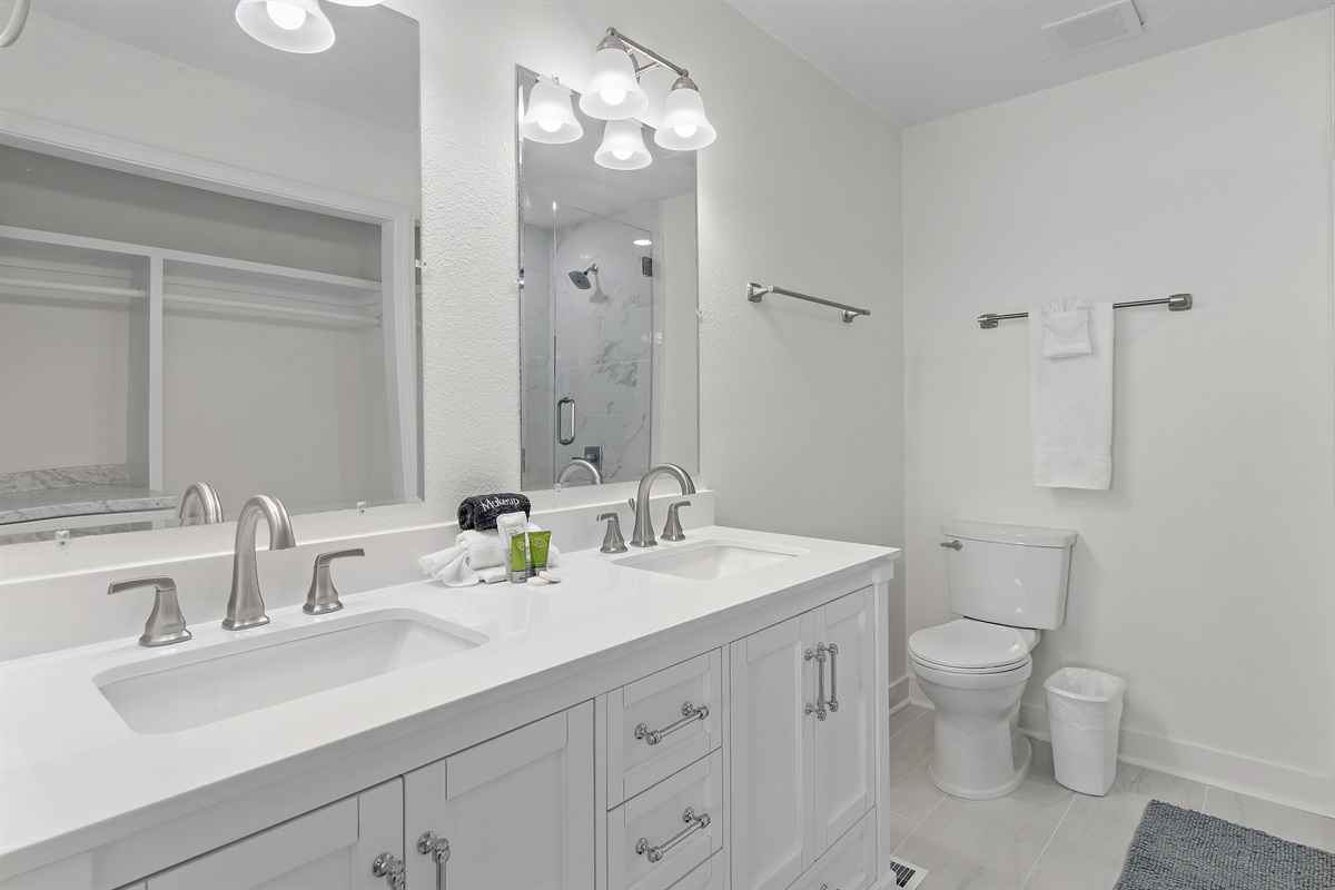 Primary Bath - Dual Vanity (3rd floor)
