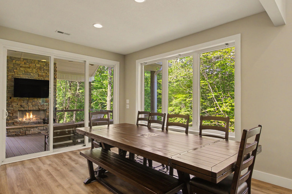 Dining area and main level deck access