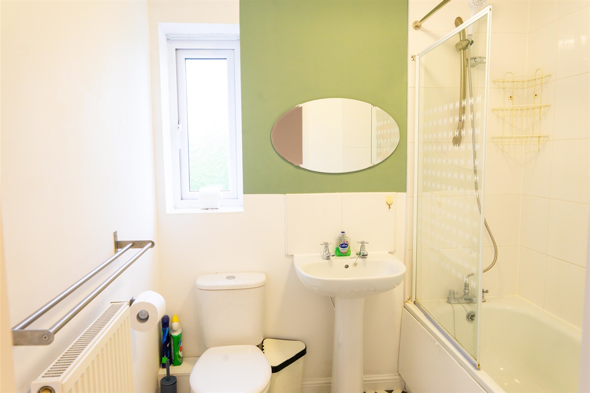 [Family Bathroom]