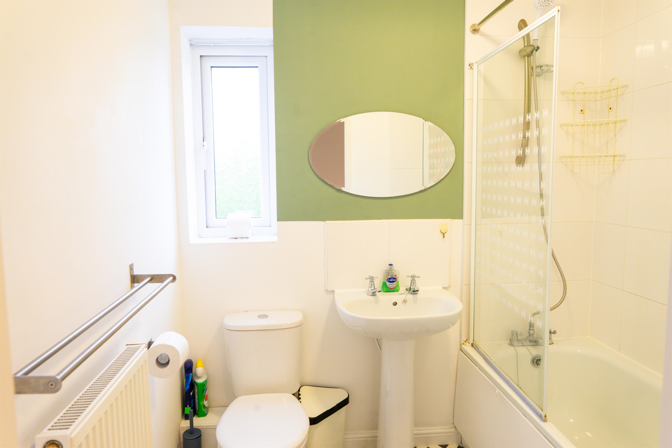 [Family Bathroom]