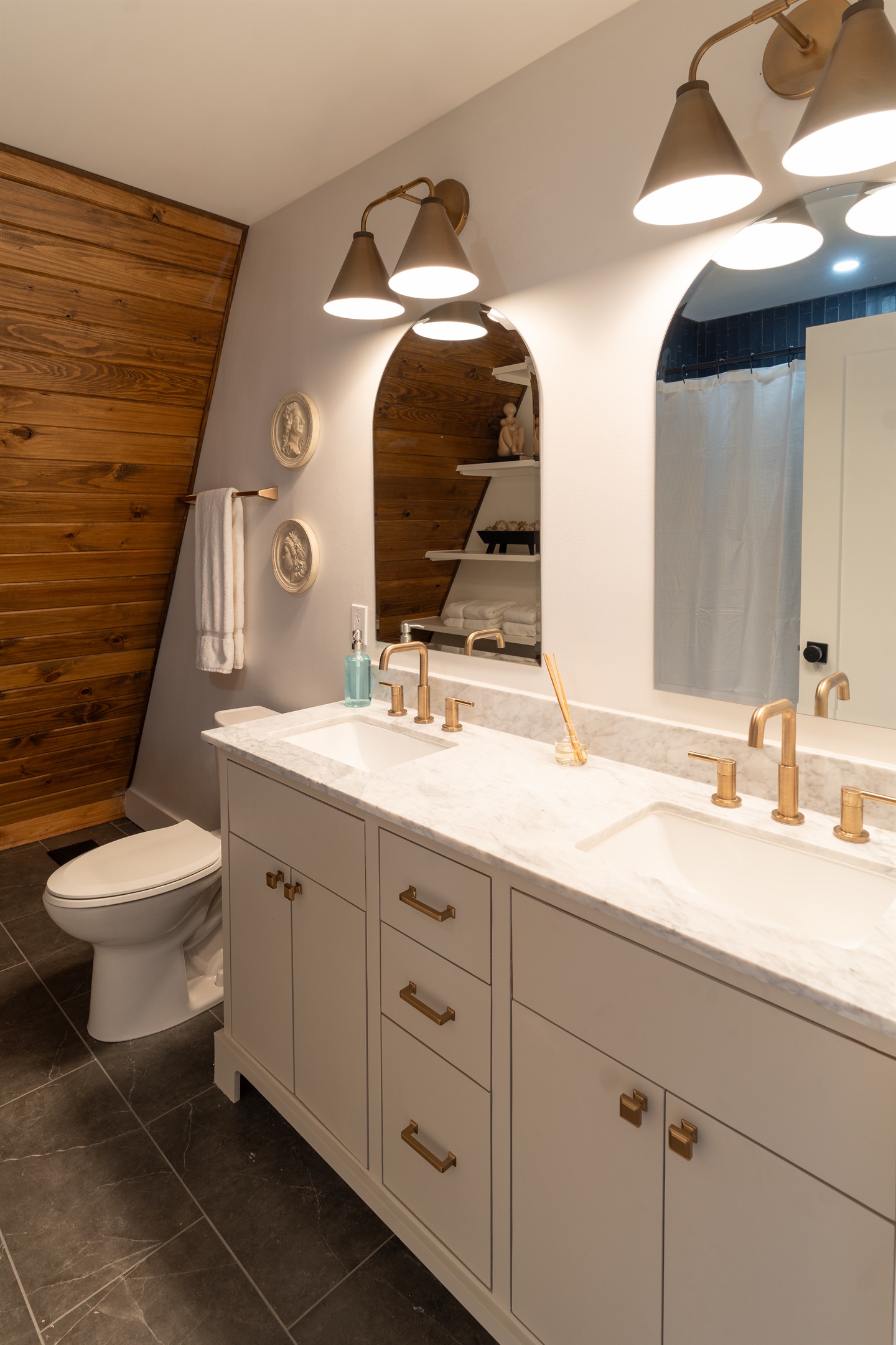 Comeback Downstairs Full Bathroom