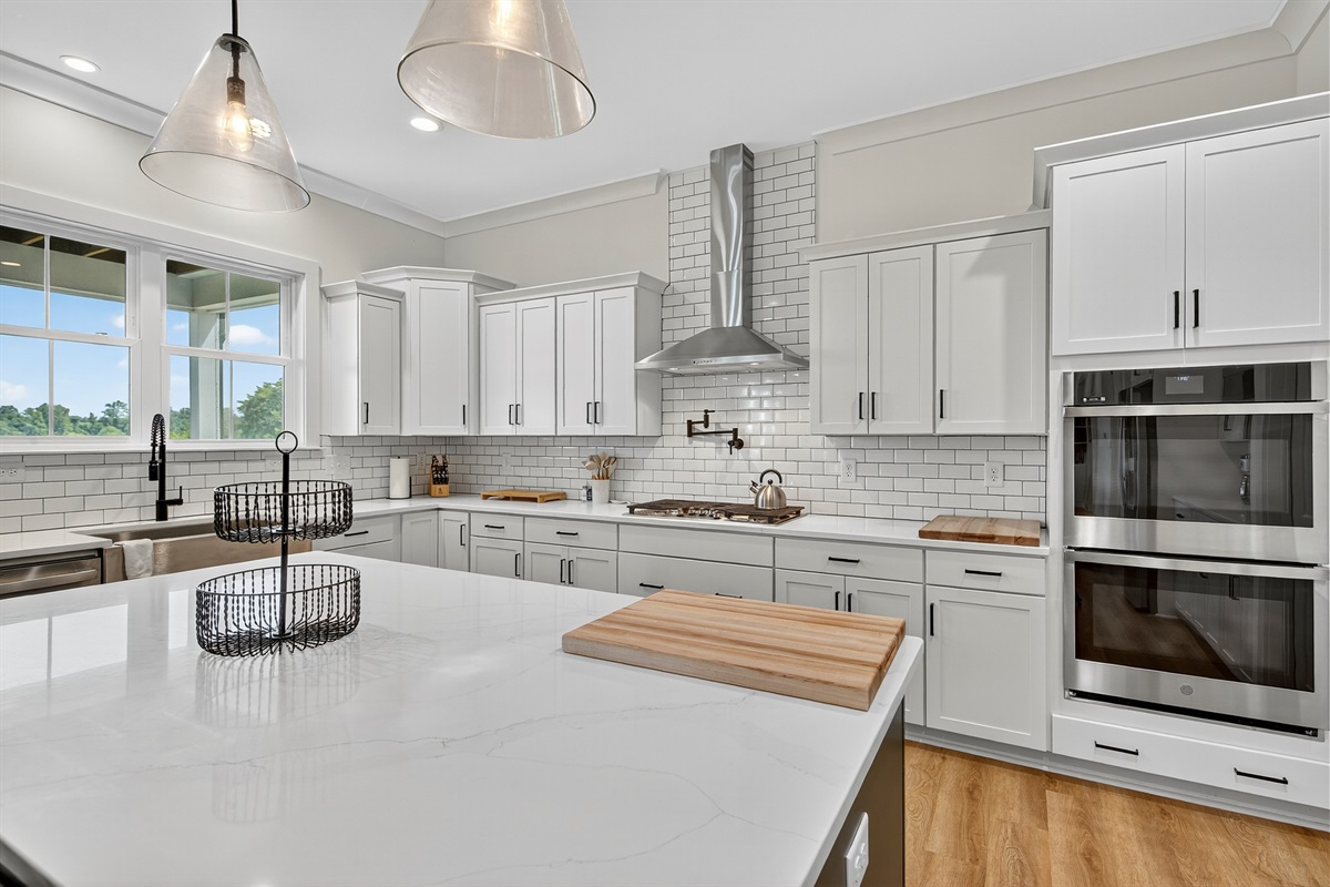 Ample counter space makes meal prep a breeze. A great space for families or groups.